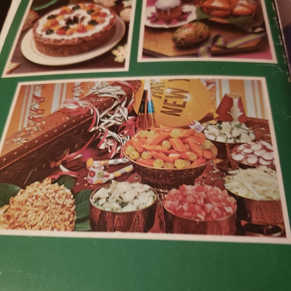 Lot of 3 Vintage Cookbooks - Picture 5 of 14